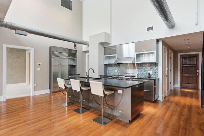 Photo - 1615 N Queen St Unit # M603