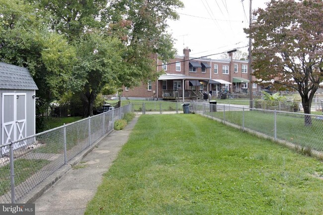 Photo - 8431 Willow Oak Rd