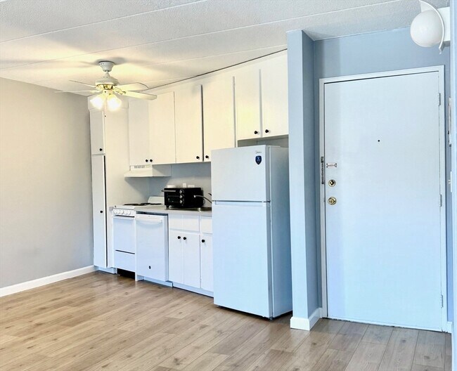 Photo - 147 Turner Rd Unit 114