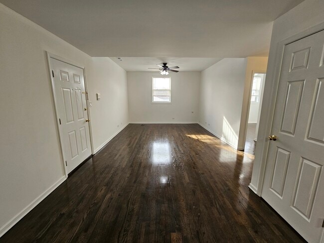 Photo - 4034 N Milwaukee Ave Unit 2C