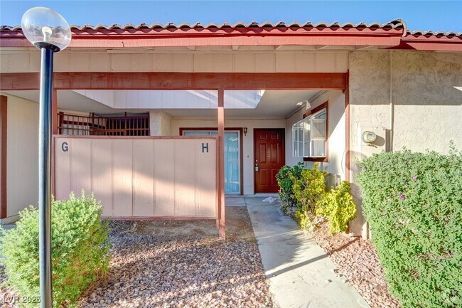 Building Photo - 409 N Lamb Blvd Rental