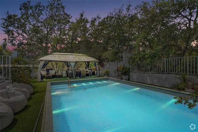 Building Photo - 3861 Kumquat Ave Rental