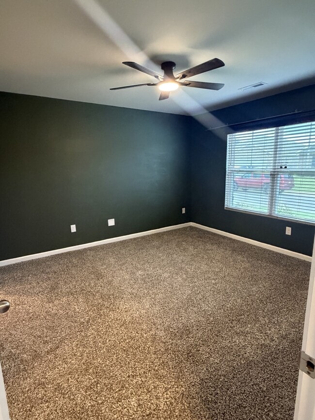 Photo - 1511 Heritage Cir SE