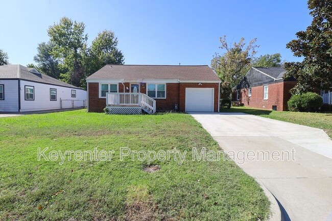 Photo - 736 N Gary Pl