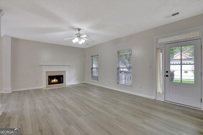 Photo - 333 Prescott Ct