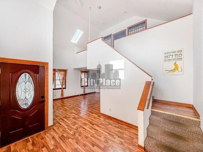 942 Fayette St