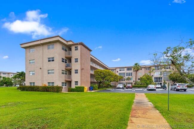 2615 NE 1st Ct Unit 403