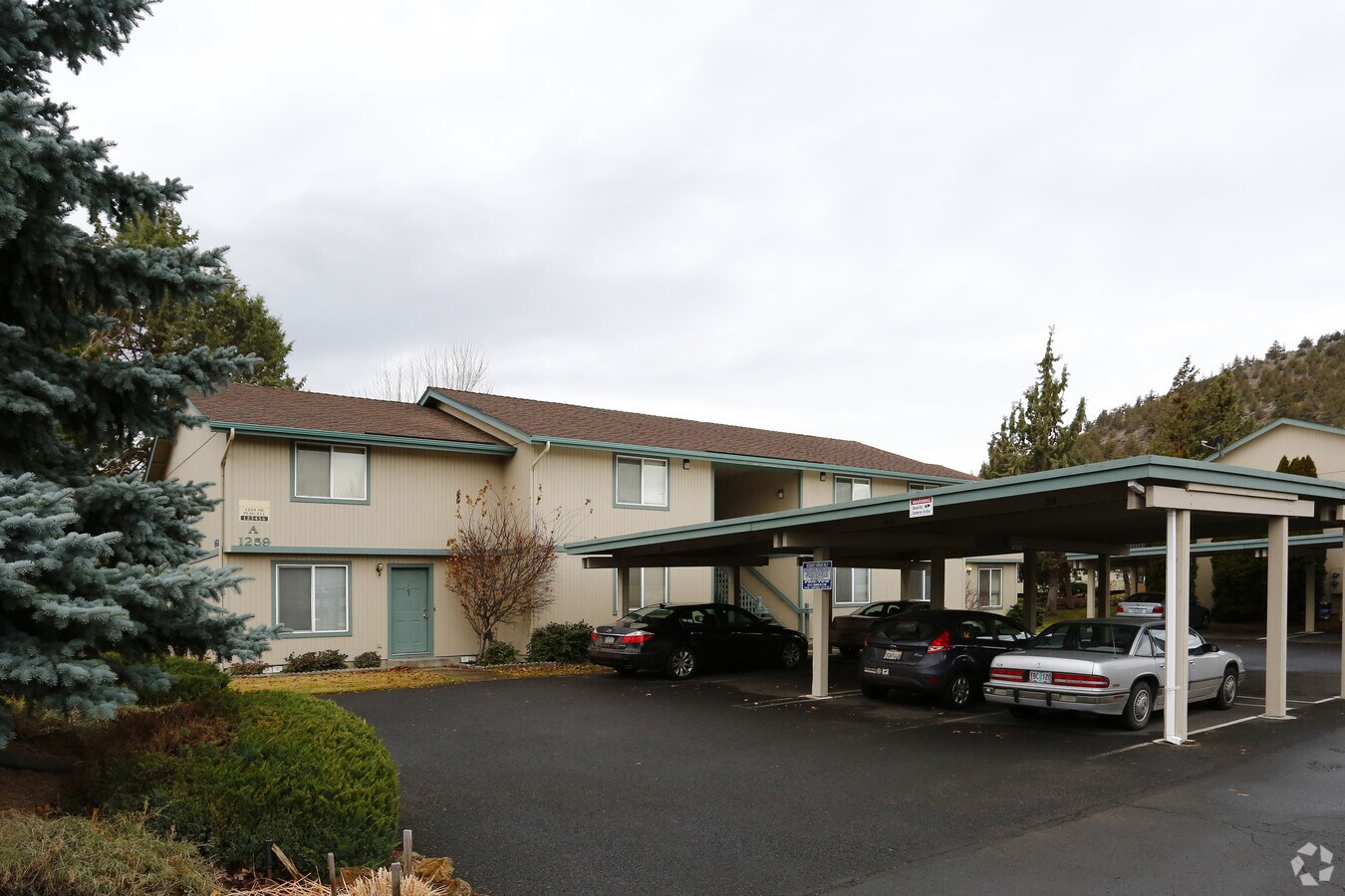 Photo - Shadow Butte Apartments