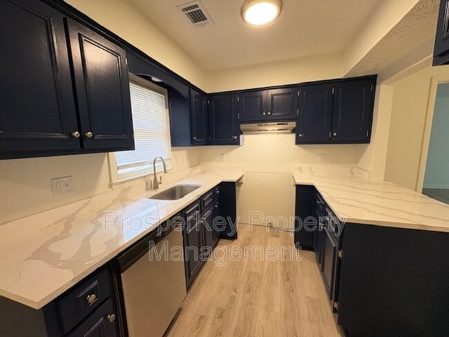 Photo - 106 Bonanza Dr