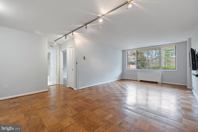 Building Photo - 2939 Van Ness St NW Unit 230 Rental