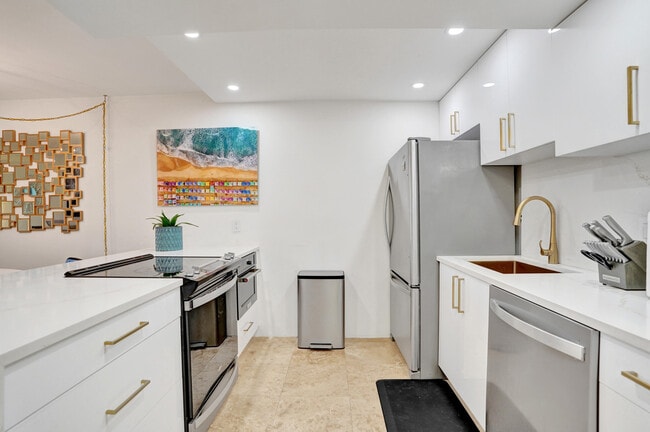Photo - 755 Dotterel Rd Unidad 1112