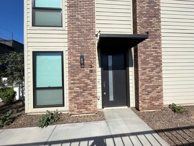 Photo - 138 E Lexington Ave