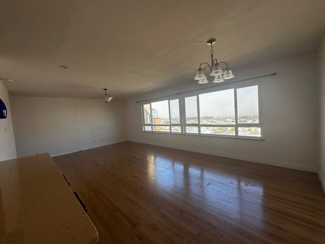 Building Photo - 324 Frankfort St Rental