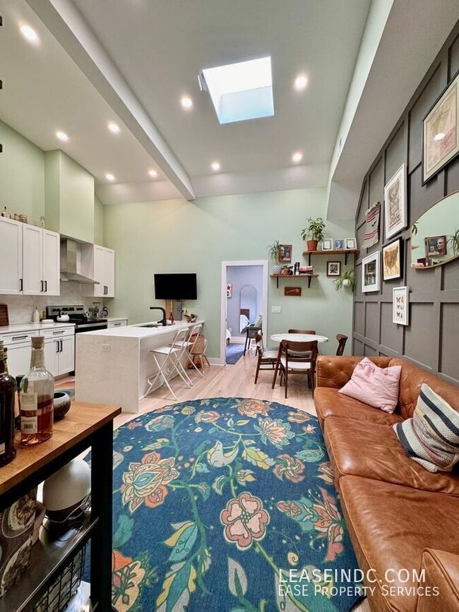 1273 Simms Pl NE Unit 4