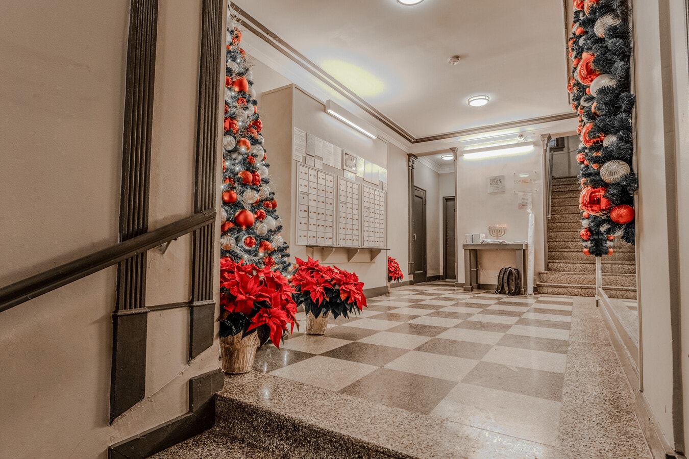 Photo - 53 W 72nd St