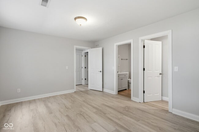 Photo - 2195 Glebe St