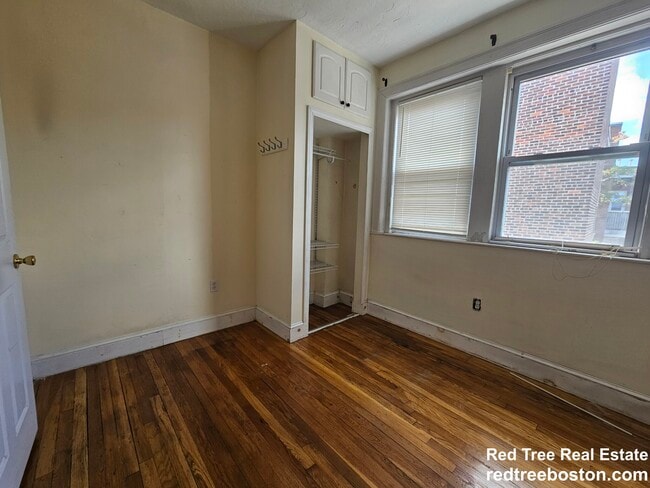 Photo - 73 Thatcher St Unidad 301