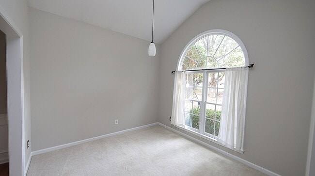 Photo - 4 Bedroom Home in desirable Grove Park Community
