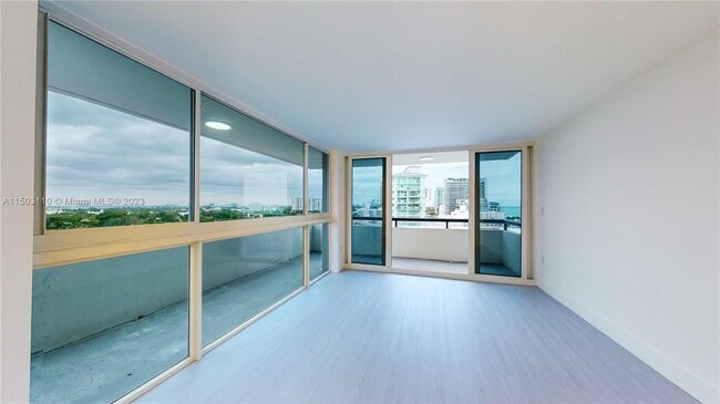 Photo - 3200 Collins Ave Unidad 8 Rental