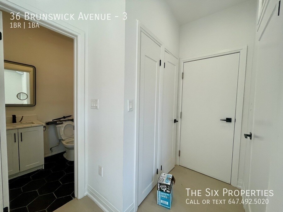 Photo - Brand New Bachelor Apartment in the Heart of Downtown Unit 3