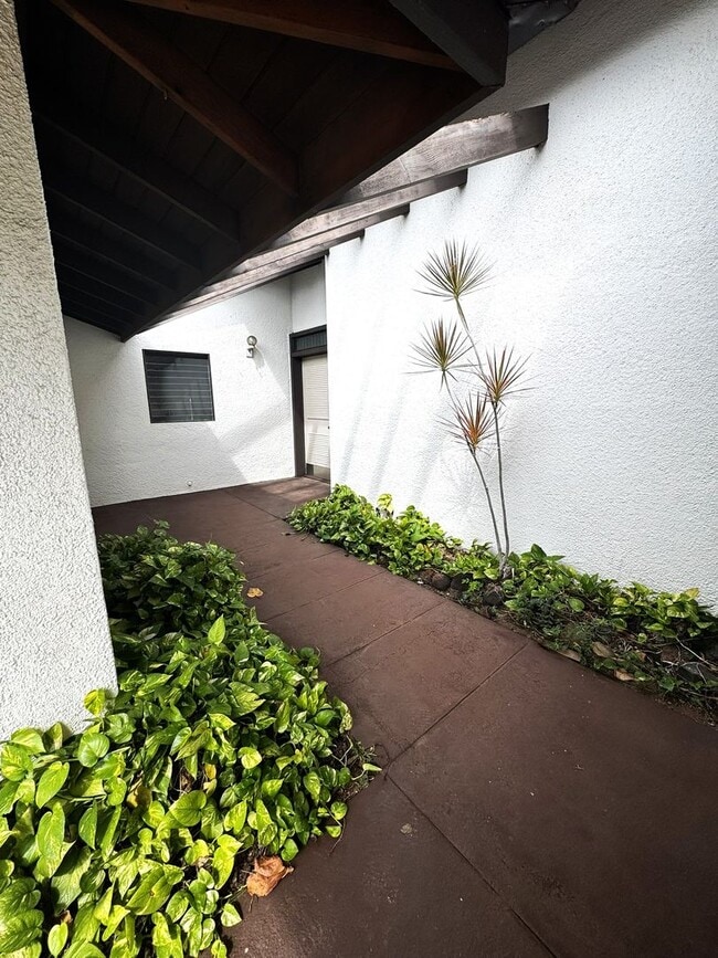 Photo - 3/2/2 - Spacious Golf Course Home in Gated Queens Gate II