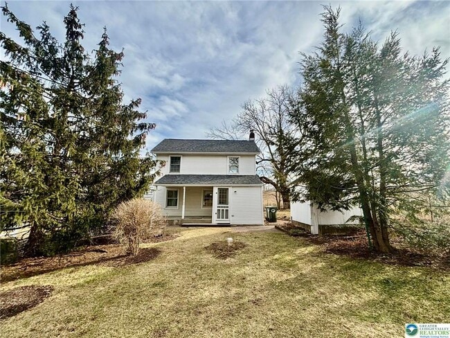 Photo - 6024 Front St