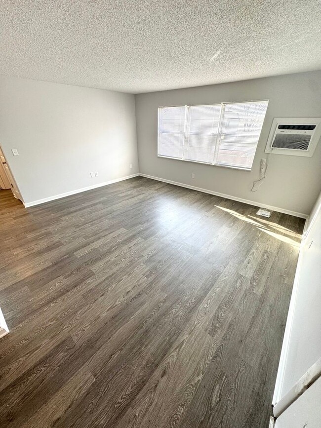 Photo - 2 Bedroom Apartments, Excellent Location! Unidad 1006-9