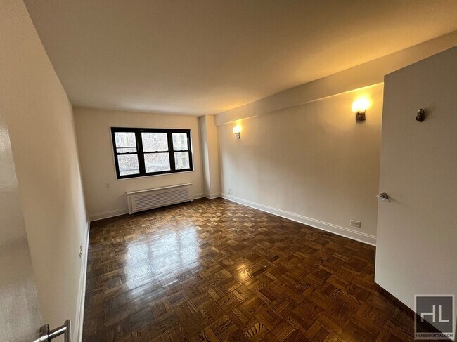 Building Photo - EAST 35 STREET