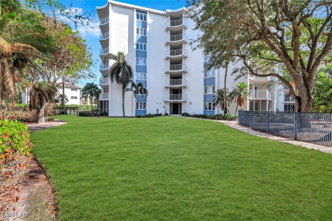 Photo - 1300 Gulf Shore Blvd N Unit 407