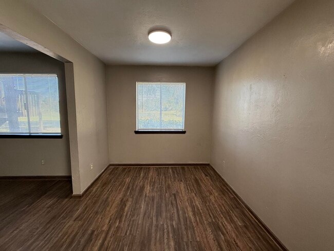 Photo - 1411 Lazy Brook