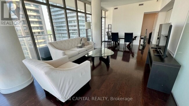 Photo - 33 Charles St E Unit 2807
