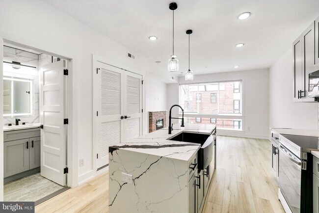 Photo - 2054 N 2nd St