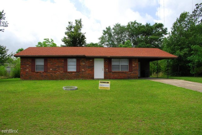 3 br, 1 bath House - 215 Lavelle Dr - 3 br, 1 bath House - 215 Lavelle Dr