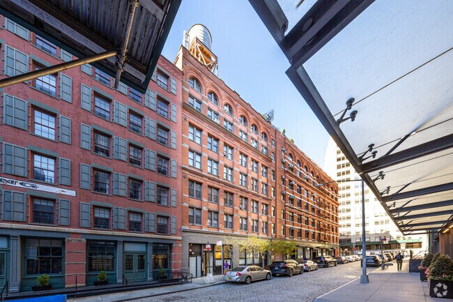 Photo - 10 Leonard St