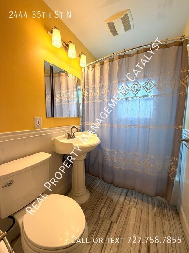Photo - 2444 35th St N