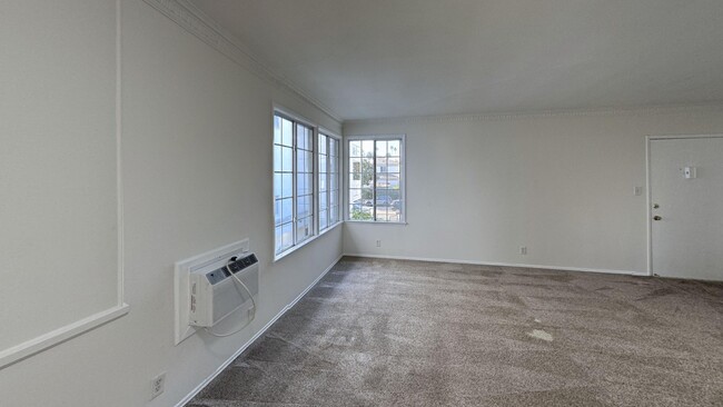 Photo - 244 S Doheny Dr