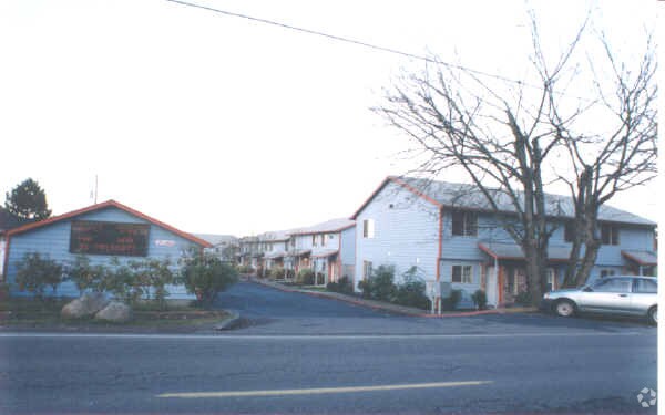 Photo - Maple Place Apartments