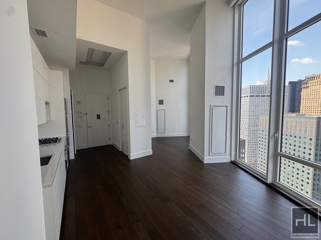 Building Photo - East 44th Street Unit PHM