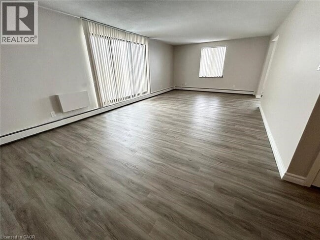 Photo - 75 York St Unit PH1