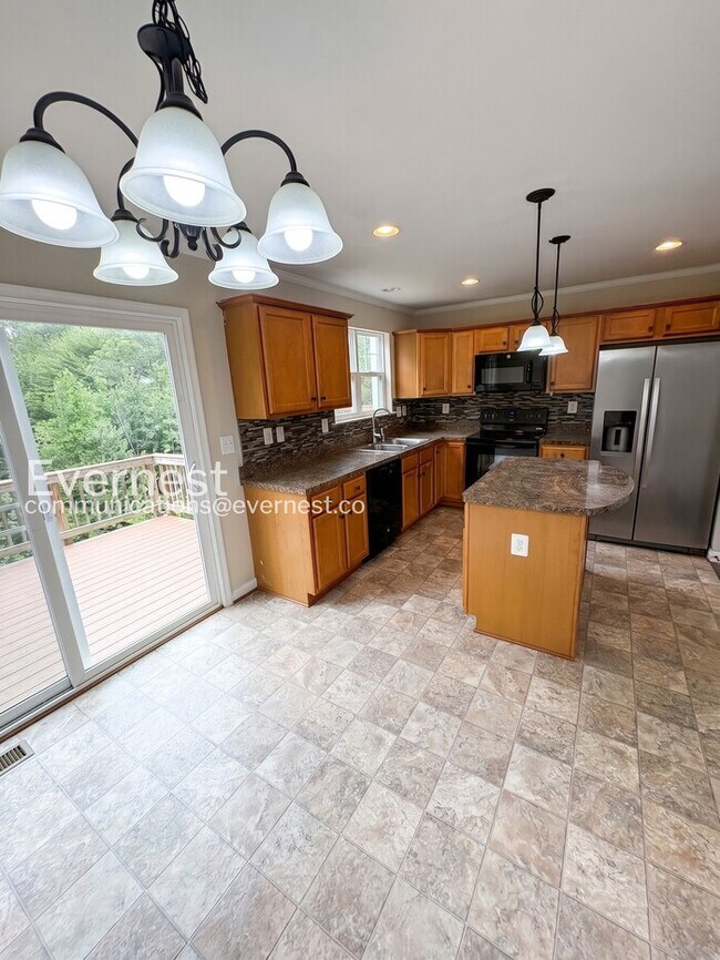 2342 Silver Fox Way
