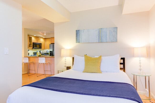 Photo - 192 Adelaide St W Unit ID1034886P