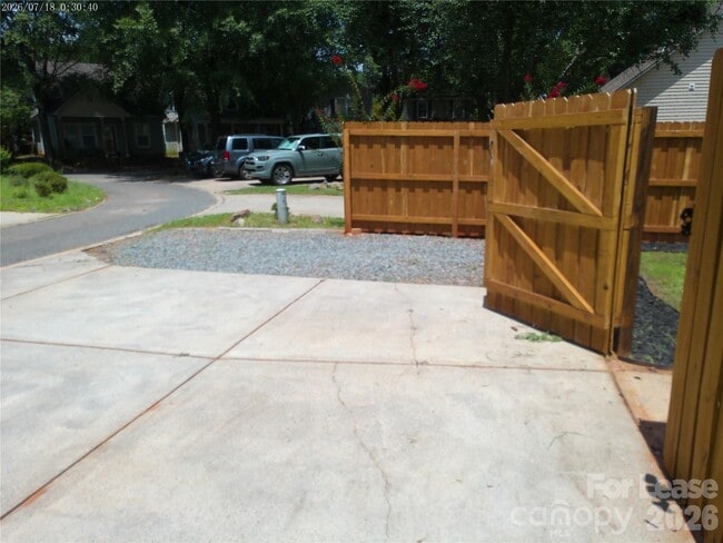 Photo - 12716 Cross Dale Dr