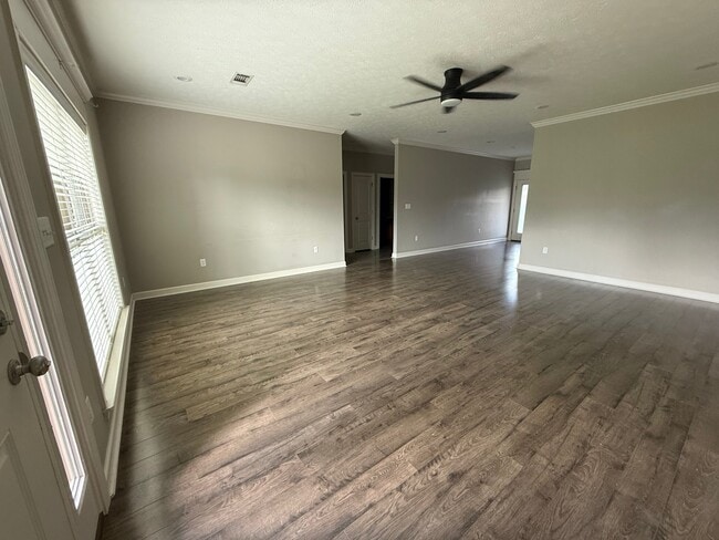 Photo - 1220 Andrews Dr