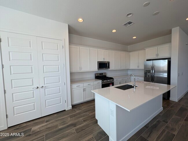 Photo - 23139 E Lords Wy