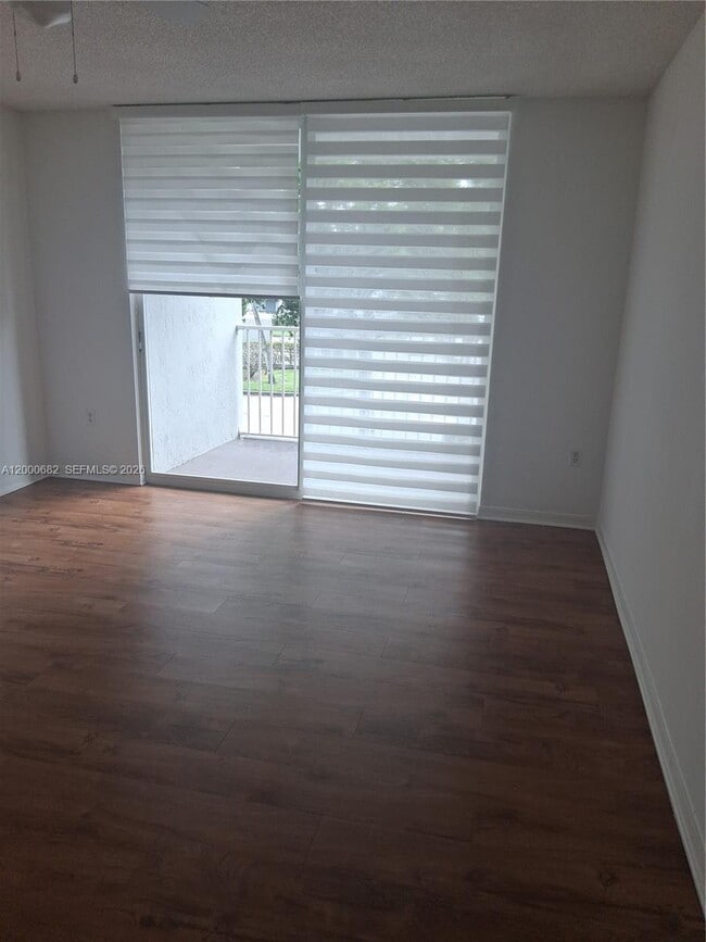 Photo - 620 SW 111th Ave Unit 203