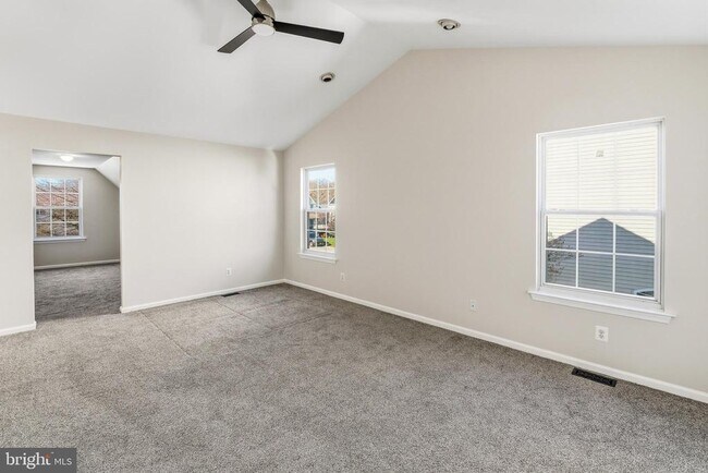 Photo - 217 Spruce Trail