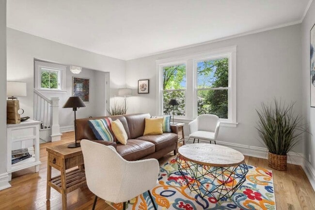 Photo - 2429 Central St