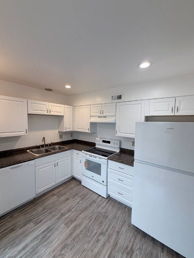 Photo - 5155 Santa Clara Pl Unit 2