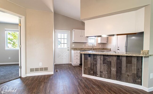 Photo - 16901 E Stanford Ave
