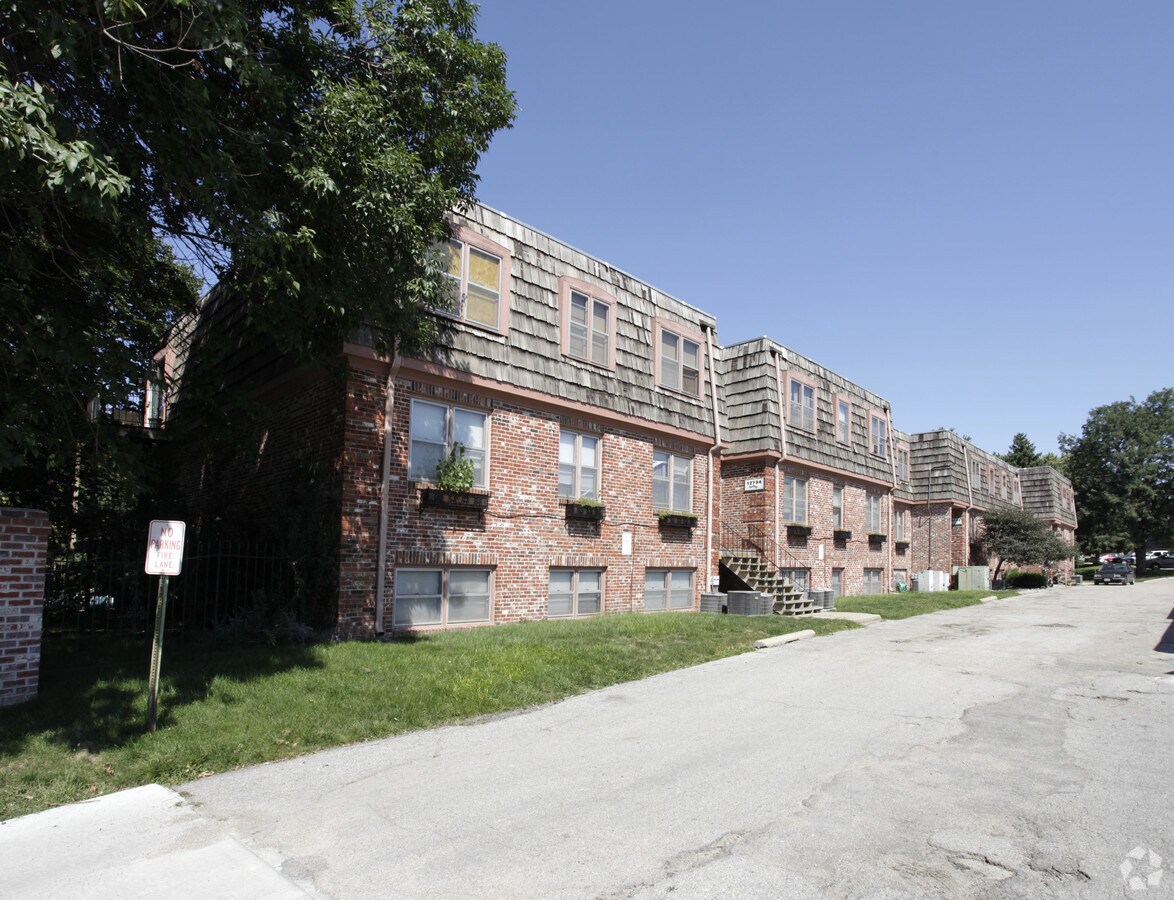 Photo - Oak Ridge Apartments